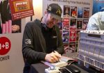 Книга Фила Хельмута «Poker Brat» появилась в продаже