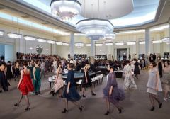 Chanel выбрал казино для показа коллекции Haute Couture