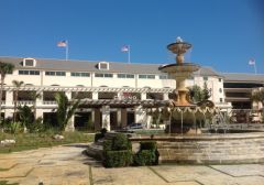 Участники турнира по покеру разоблачают Hialeah Park Casino