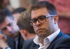 Орен Хазан выступает против игорных заведений в Израиле