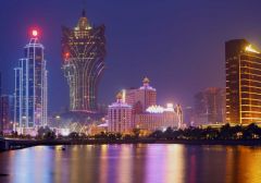 Неигорные расходы гостей Макао упали на 20% в третьем квартале 2015 года