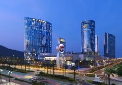 Melco Crown Entertainment выплатит сотрудникам «месячный бонус»