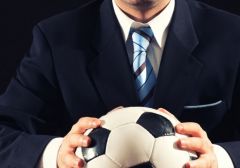 Футбольные агенты могут остаться без лицензии за игру на ставках
