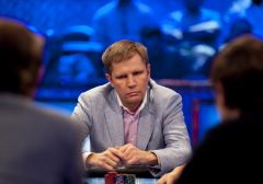 Россиянин занял второе место на турнире серии WSOPE 2018