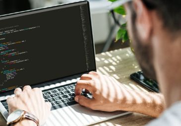 Роскомнадзор вынуждает Google удалять ссылки на онлайн-казино из поисковой выдачи